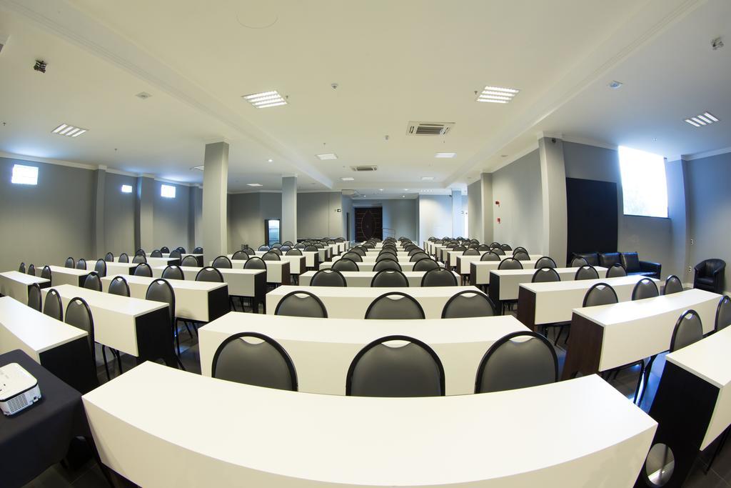Prix Hotel Passo Fundo Bagian luar foto